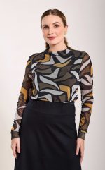 Blusa Tule Camuflada – Arte em Movimento
